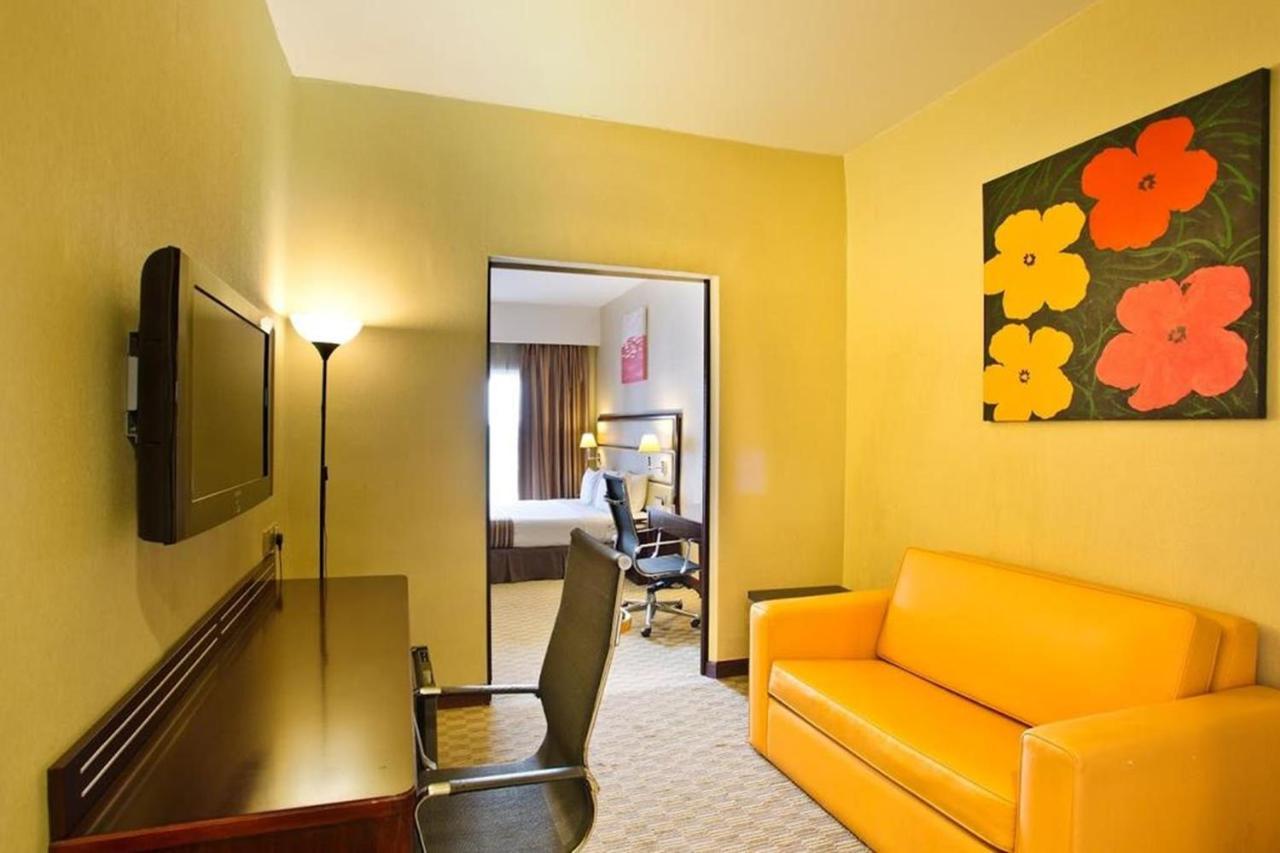 Hotel Silka Johor Bahru Esterno foto