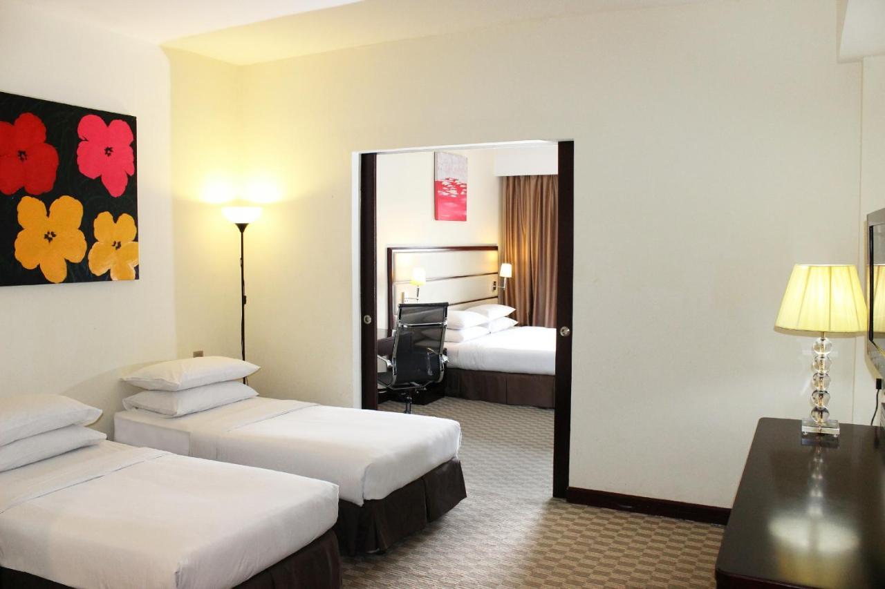 Hotel Silka Johor Bahru Esterno foto